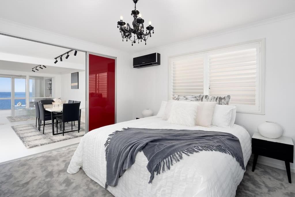 Waterfront Penthouse Unit Scarborough